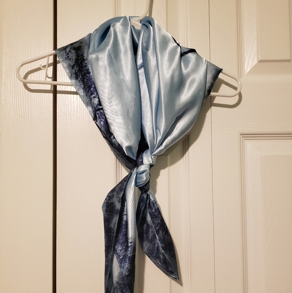 Scarf - Picture 2 of 3